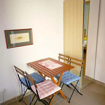 Family Friendly Island Rab Apartment Kampor