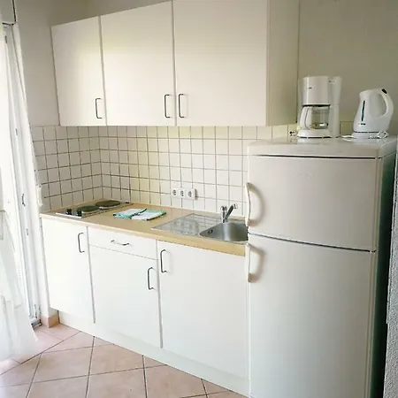 Apartment Family Friendly Island Rab Kampor