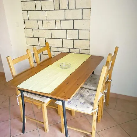 Apartment Family Friendly Island Rab