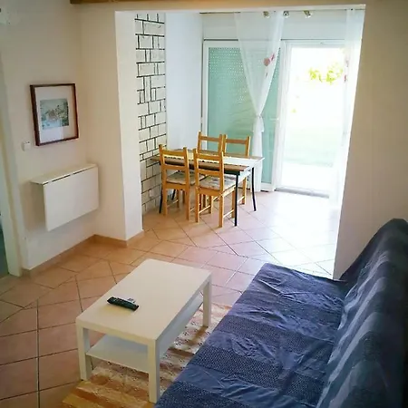 Apartment Family Friendly Island Rab *