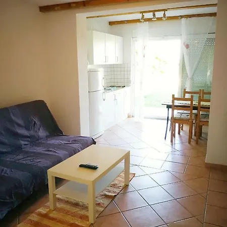 Apartment Family Friendly Island Rab Kampor