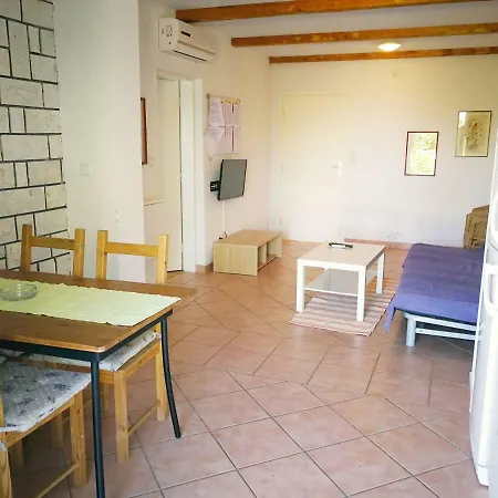 Family Friendly Island Rab Apartment