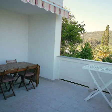 Apartment Family Friendly Island Rab *