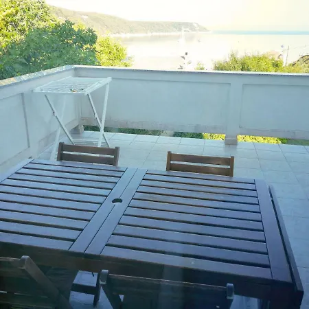 Apartment Family Friendly Island Rab Kampor